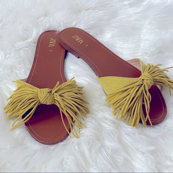 SOLD ✨NEW | ZARA | Yellow suede fringed sandals - Picture 2 of 5
